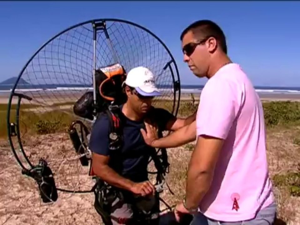 Piloto bate recorde brasileiro de altitude de paramotor