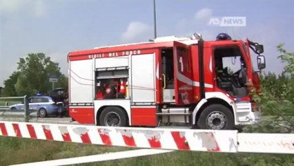 SI SCHIANTA CONTRO IL GUARD RAIL E MUORE