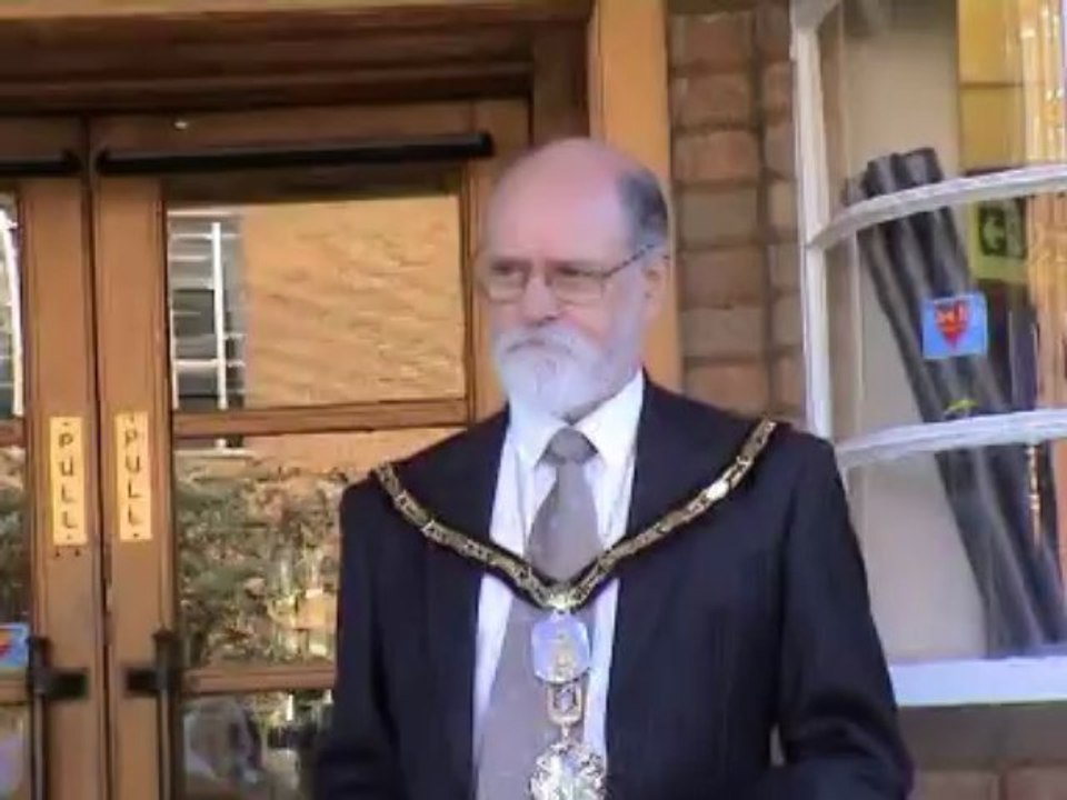 Harefield - Brian Crowe Unveils the plaque