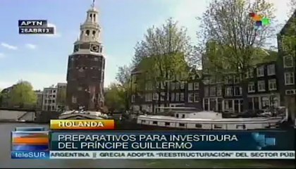 Ámsterdam se viste de naranja para festejar su monarquía