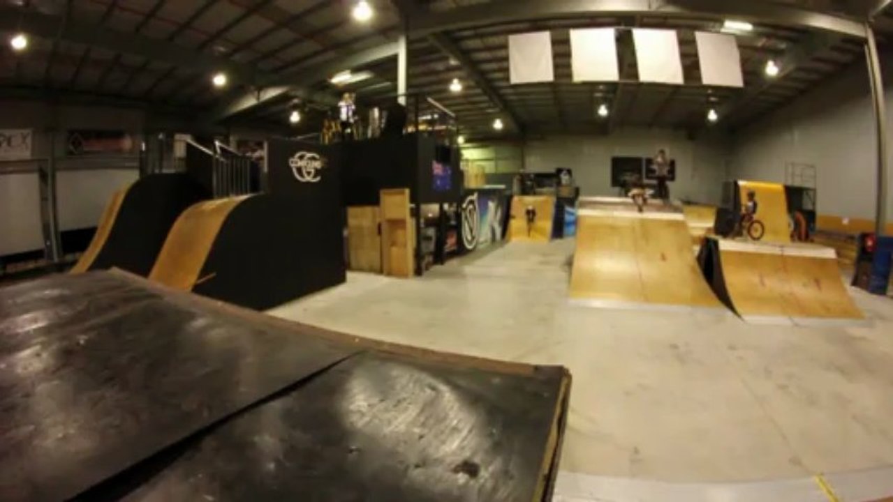 Aaran Selway Double Backflip 360 en BMX