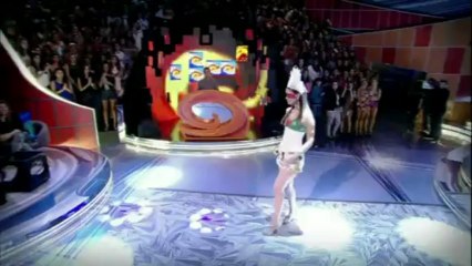 Estilista brasileira descoberta por Huck em NY faz desfile 27 04 2013