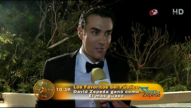 David Zepeda @davidzepeda1 agradece a sus seguidores por el premio al Más guapo