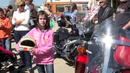 Video Quiberon en fête - "Les Méduses" et baptêmes Harley par les "Kiberen Bikers"