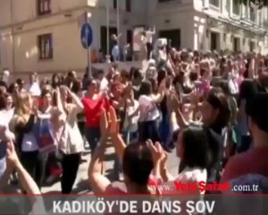 Kadıköy'de dans şov