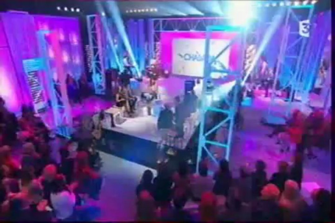 Adamo & Elisa Tovati  - Laisse Mes Mains Sur Tes Hanches - In Live Le 28 -04 -2013-