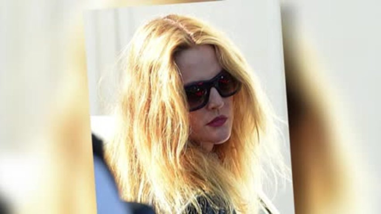 Drew Barrymore is a Blonde Again