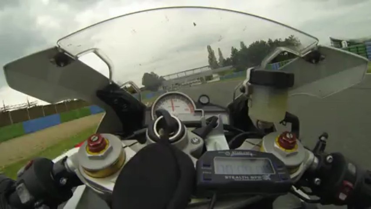 BMW S1000rr Magny Cours session7 ( 1min56) 29/04/2013
