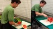 21 secondes pour couper une pastèque en morceaux !
