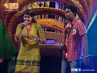 Niranjana and Diwakar sing Poo Maalai Oru Paavai