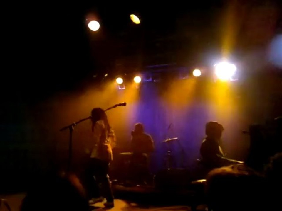 Winston McAnuff et Fixi