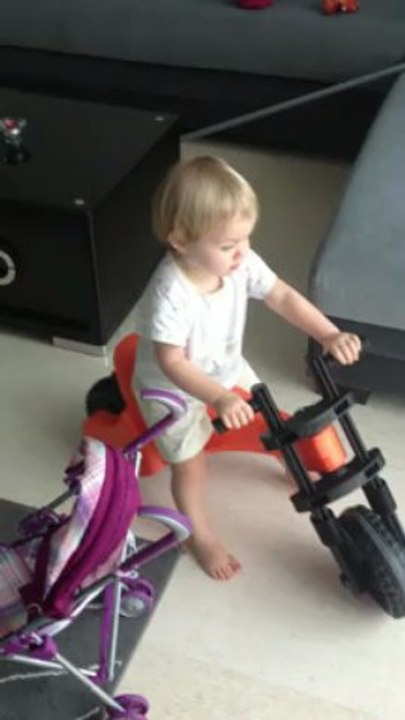Gabrielle sur sa moto