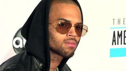 Chris Brown ne suit plus Rihanna sur Twitter