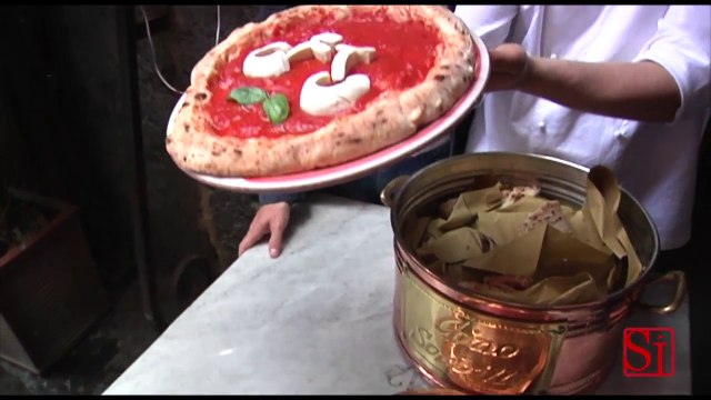 Napoli - Pizzeria Sorbillo, la pizza giro d'Italia -2- (30.04.13)