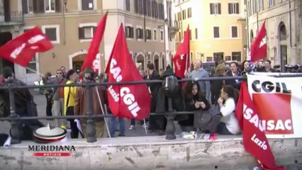 Sit-in lavoratori UBIS davanti Montecitorio, "No alle esternalizzazioni del sistema bancario"