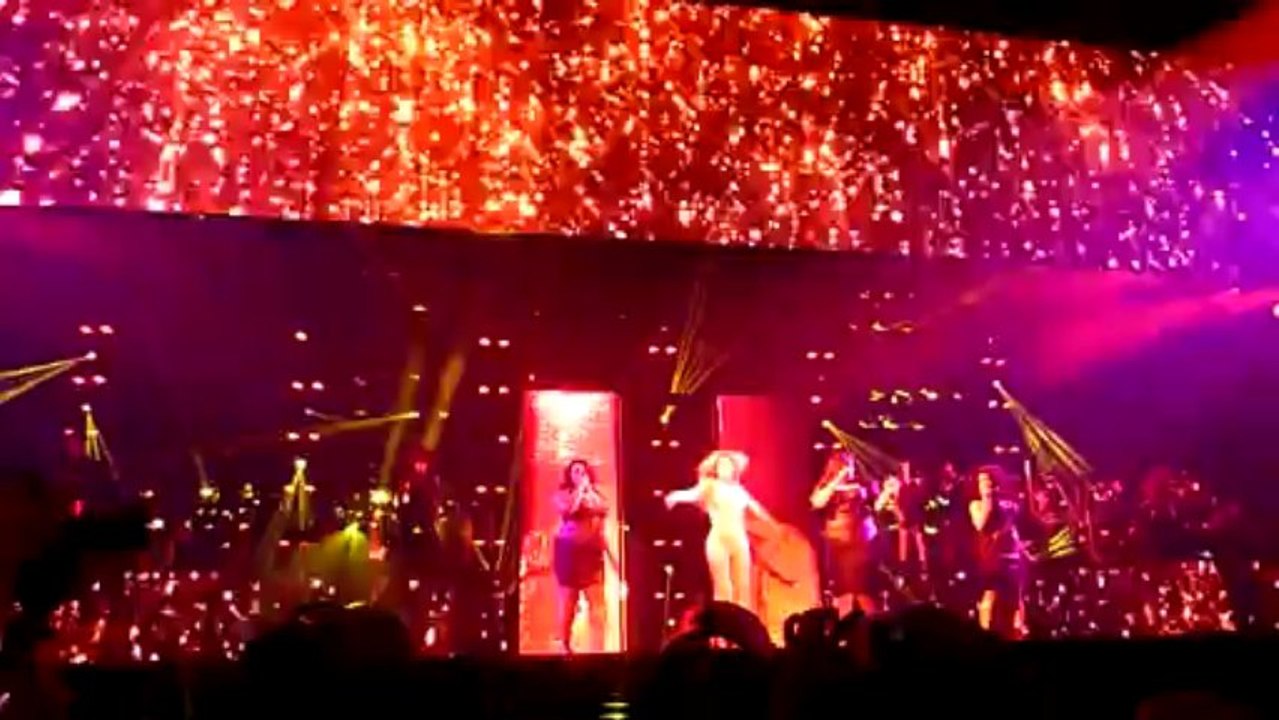 Beyoncé - Naughty Girl @ LG Arena, Birmingham, UK