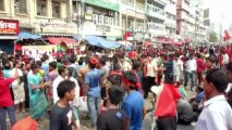 Trabalhadores de Bangladesh saem às ruas