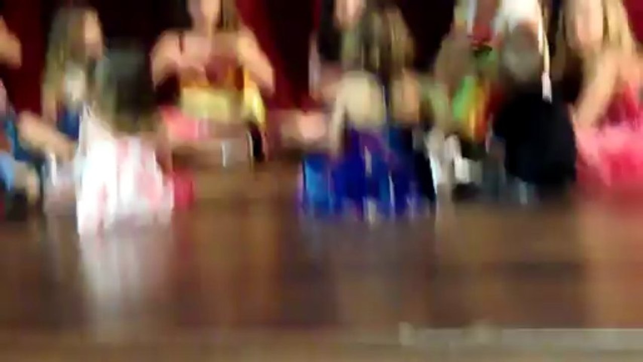 LES ENFANTS PARTICIPENT AUSSI À LA FÊTE (SANTA MARIA -CUBA )