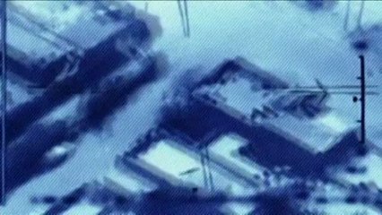 Pilote de drones : "Les gens récupéraient des morceaux de corps dans les ruines"