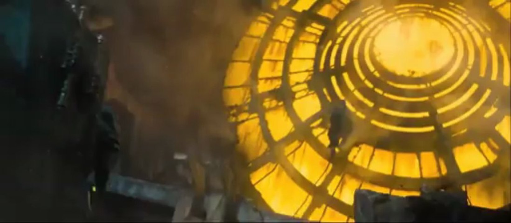 W CIEMNOŚĆ. STAR TREK - zwiastun - Polska - Polski Zwiastun