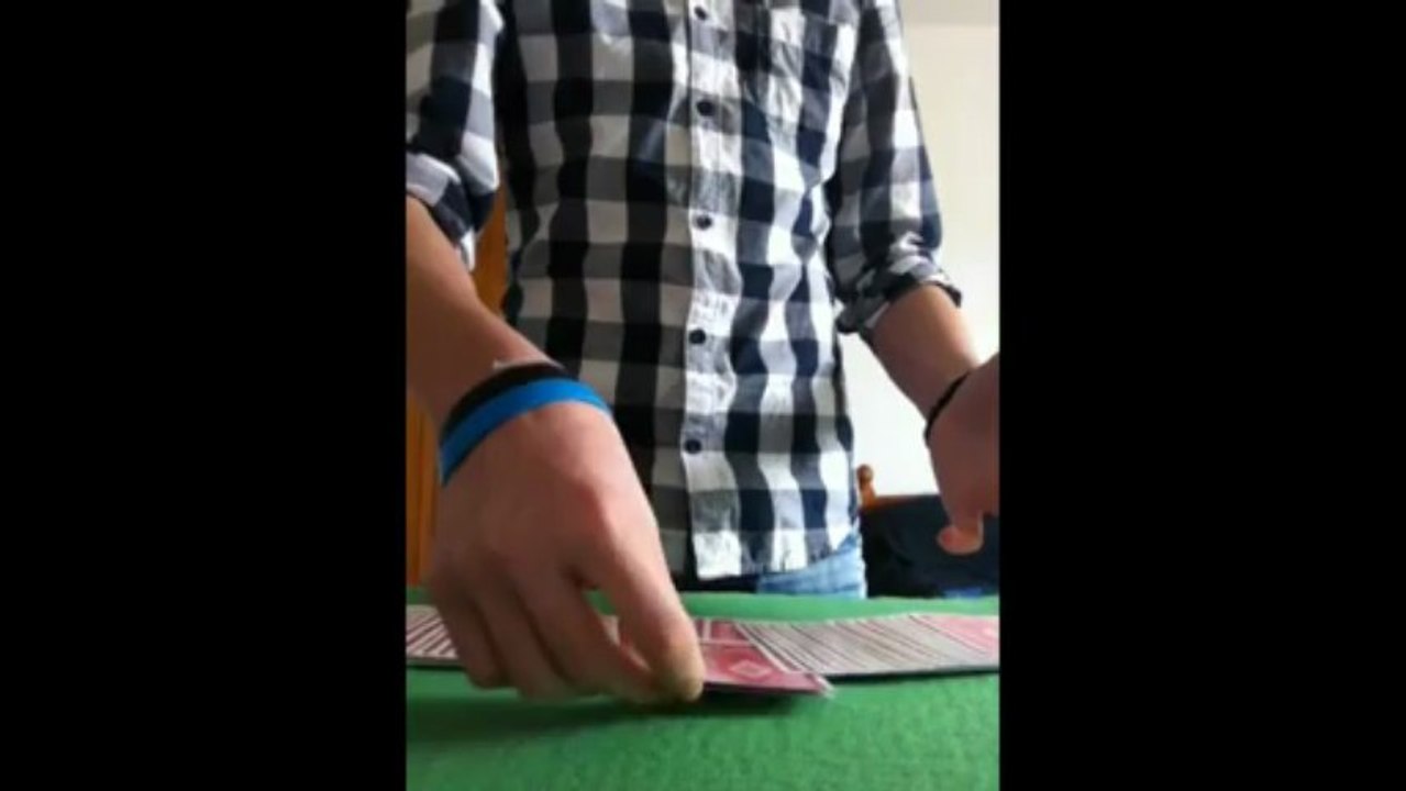 Tour de magie - rattraper la bonne carte