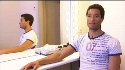 TV3 - Telenotícies - El racisme, la intolerància i la hipocresia, al TNC amb "Llibertat"