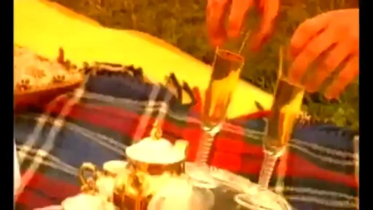 ET - TEK JE 12 SATI SPOT