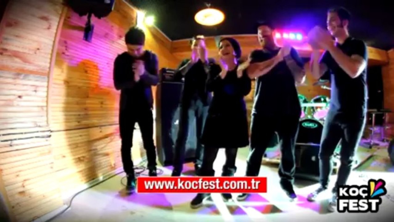 MODEL 2013'te Koç Fest sahnesinde gençlerle!