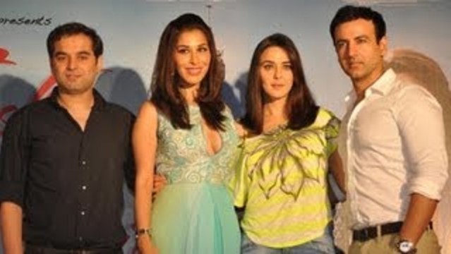 Preity Zinta & Sophie Choudry @ Ishkq In Paris Press Meet !