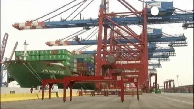 Bruselas prevé una mayor recesión en la eurozona y...