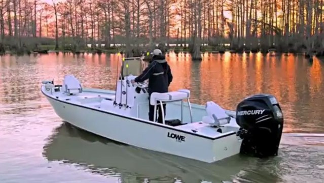 Deck Boats for Sale _ LOWE 22 Bay_Walkaround Call (877) 941-2457