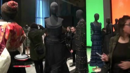 Con La seduzione dell'artigianato in mostra l'alta sartoria di ieri e di oggi