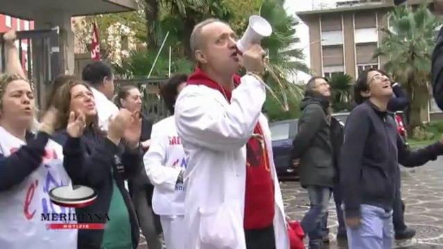 Continua la protesta dei dipendenti Idi, adesso inizia anche lo sciopero della fame