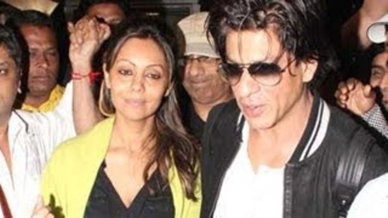 Shahrukh Khan's Son AbRam Gets A Passport Flies Abroad !