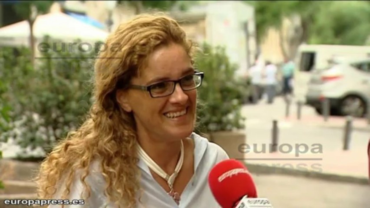 Una madre exige al Gobierno la reutilización de libros