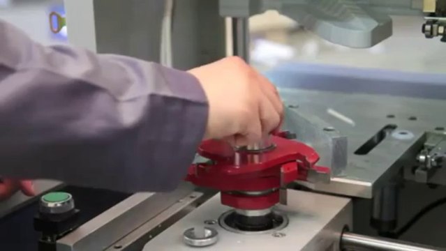 Automatic PVC Window Frame Corner Cleaning Machine