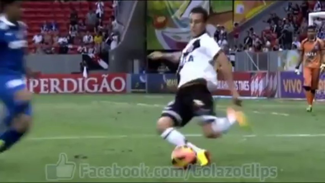 Football : le double raté de Yoshimar Yotun
