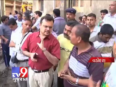 Tv9 Gujarat - 11 dead in twin residential buildings collapse in Vadodara