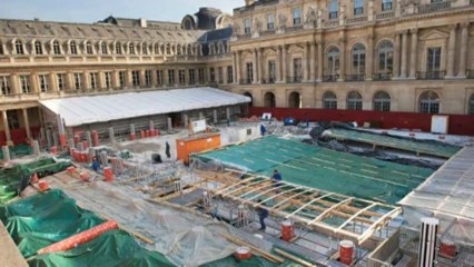 Daniel Buren S’exprime sur la Restauration des Iconiques Colonnes de Buren 🏛️ - thumbnail