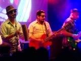 Grupo Fantasma - Levantate Live