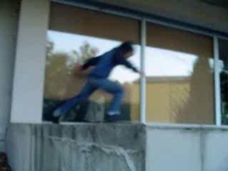 flip sur 3 marches cassage de planche