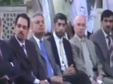 Sami Yousuf Reciting Salaam in Presence of Dr Tahir-ul-Qadri & Sawad e Azam's Scholars in Turkey