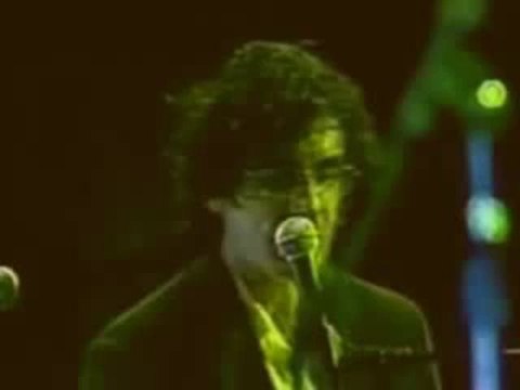 Tribulaciones, lamentos y ocaso de un tonto rey imaginario, o no (Sui Generis)