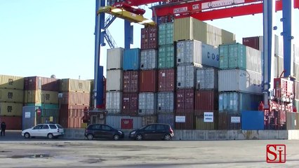 Napoli - Spazzatura in treno verso l'Austria (29.08.13)