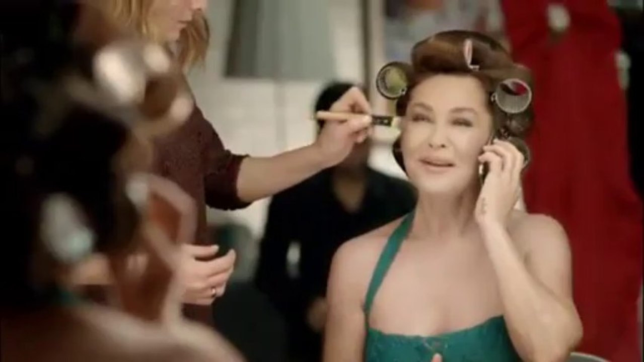 Hülya Avşar Odeabank Reklamı - bankalar.org