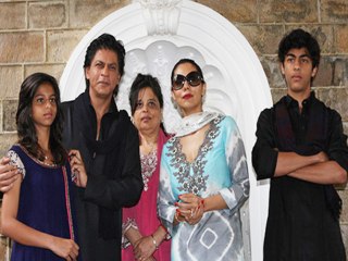 Shahrukhs Son AbRams First Ever Vacation Soon