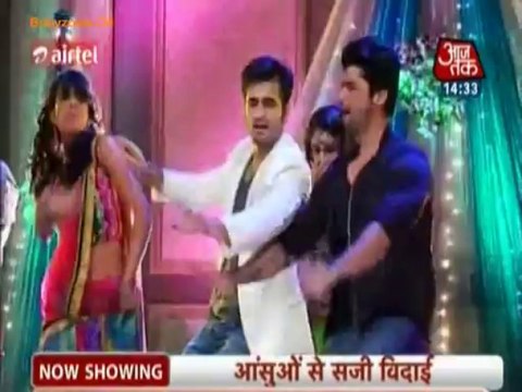 Saas Bahu Aur Betiyan [Aaj Tak] 29th August 2013 Video Watch Online - Pt1