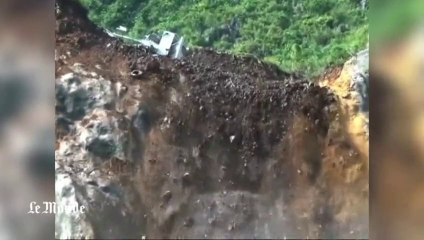 Chine : un important glissement de terrain paralyse une autoroute