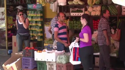 حذر وترقب في شوارع دمشق تحسبا من ضربة غربية للنظام