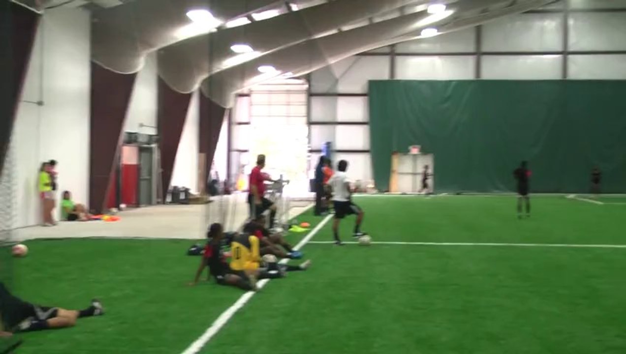 00009 haitian women national team practice